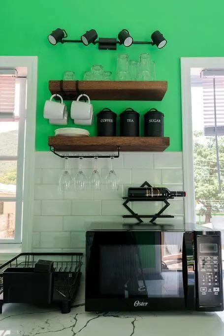 Maggie'S Inn سوفريير شقة
